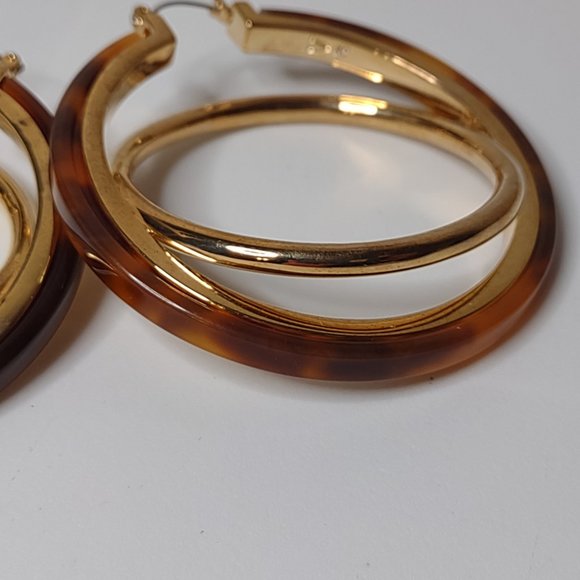 Vince Camuto Tortoise And Gold Tone Large Hoop Earrings - Picture 3 of 15